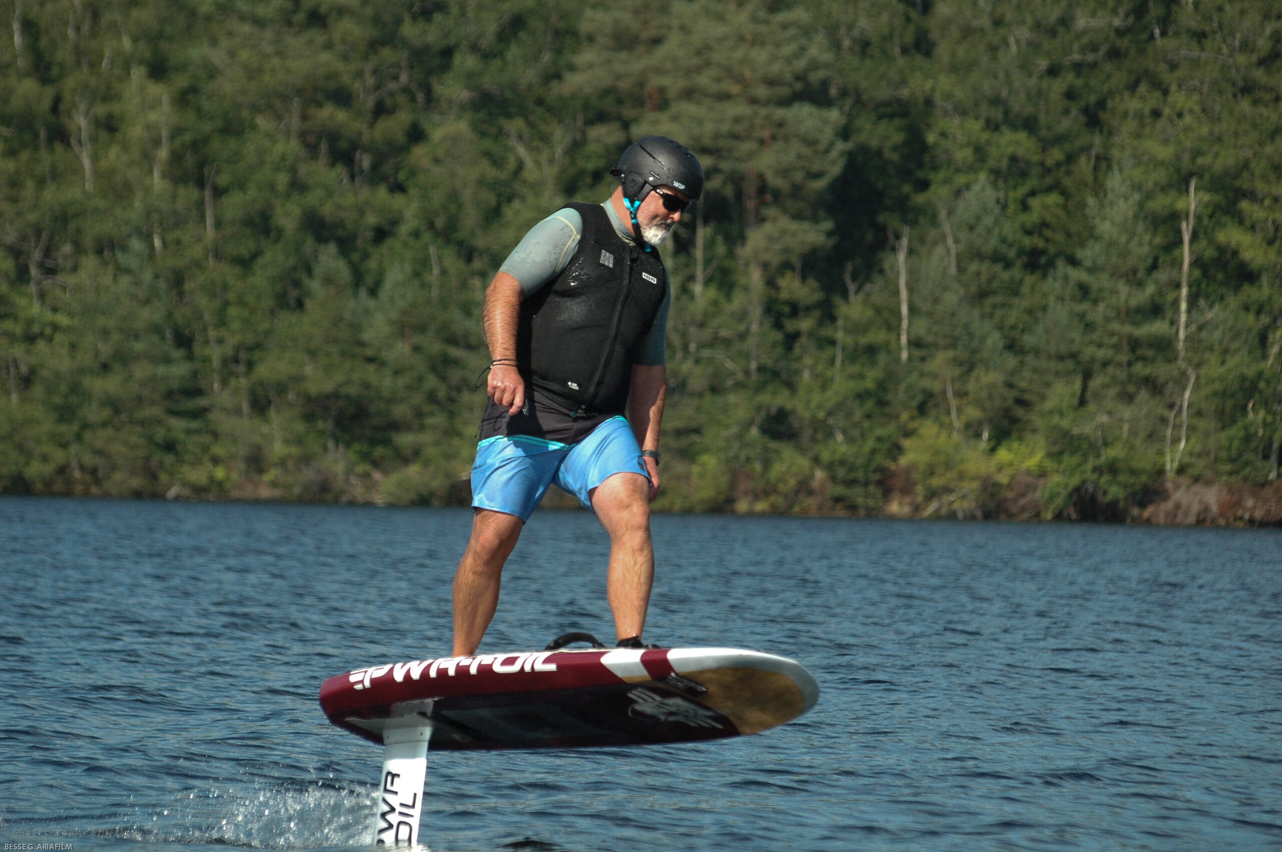 Surf Électrique sur le lac de la Triouzoune